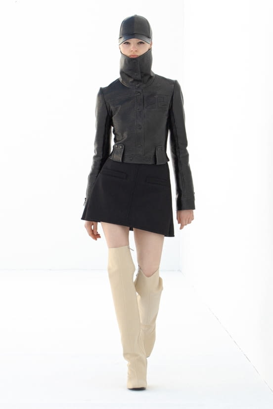 woman<br>FW21