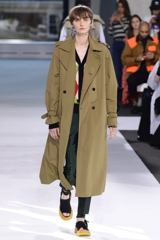 woman<br>SS19