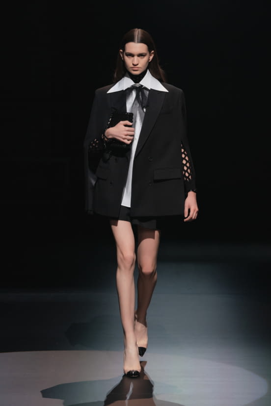 woman<br>FW21