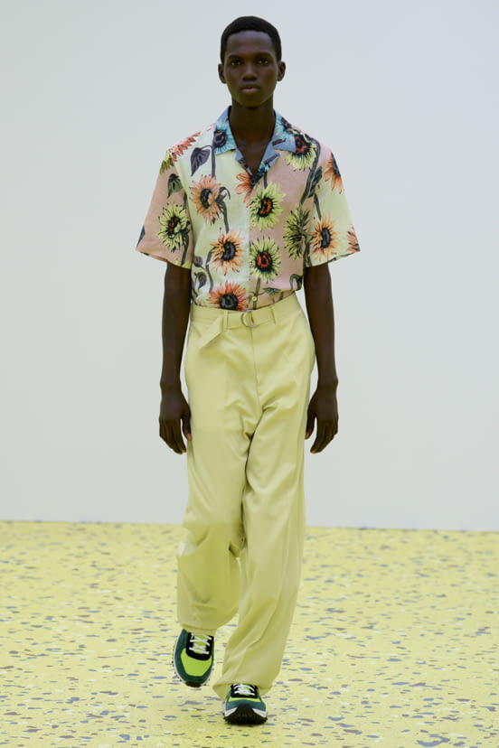 man<br>SS22