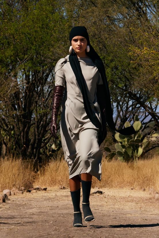 woman<br>FW23