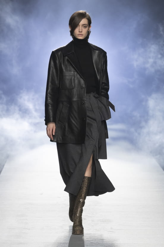 woman<br>FW21