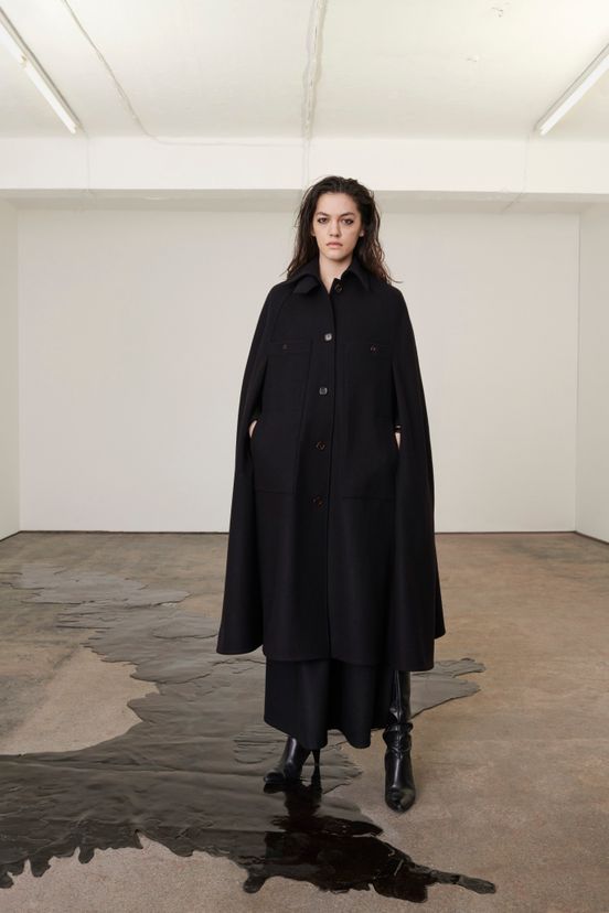 woman<br>FW21