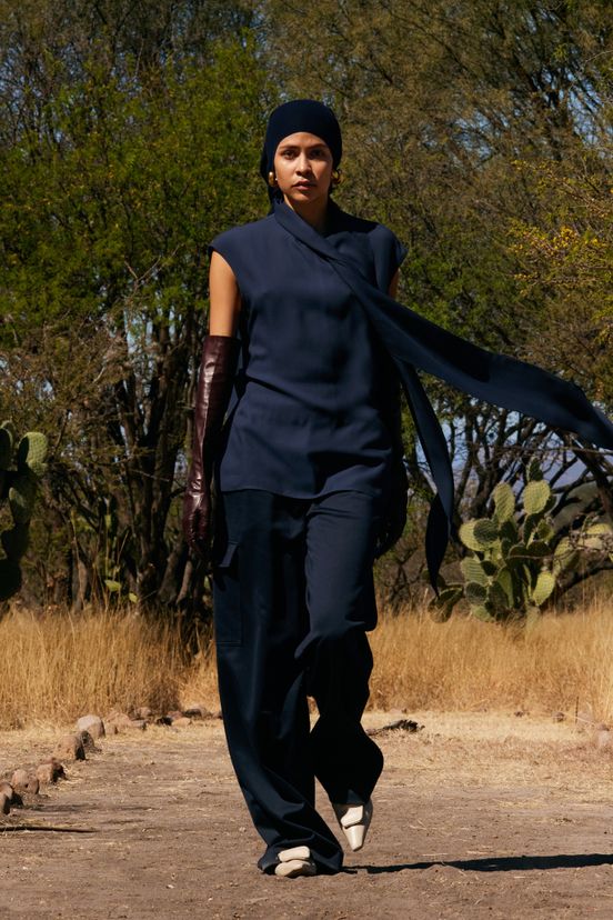 woman<br>FW23