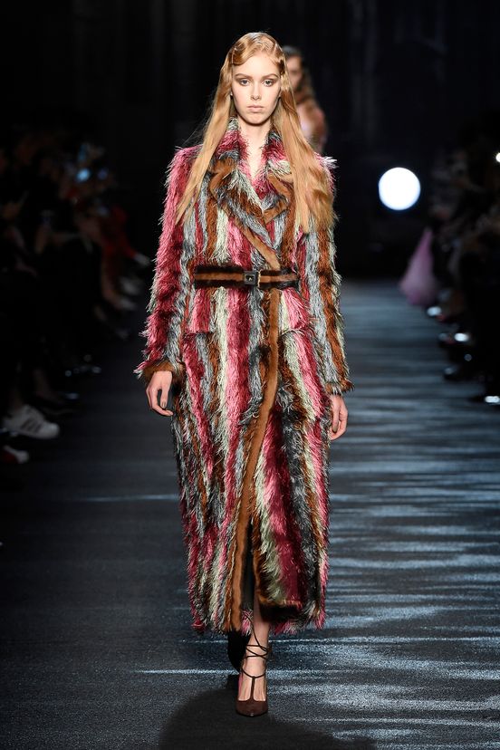 woman<br>FW16