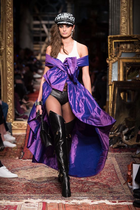 woman<br>FW16