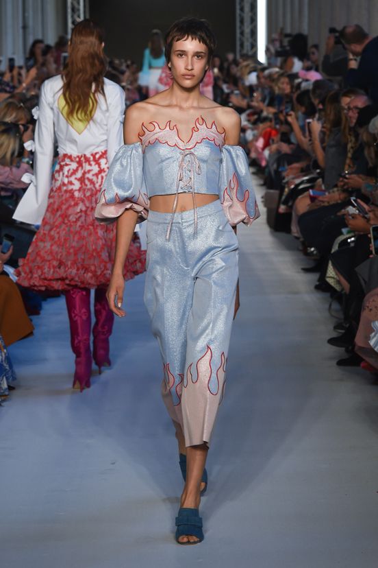 woman<br>SS18