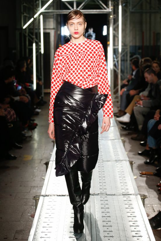 woman<br>FW16