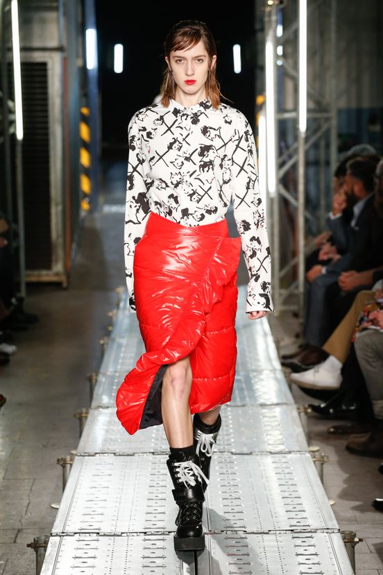 woman<br>FW16