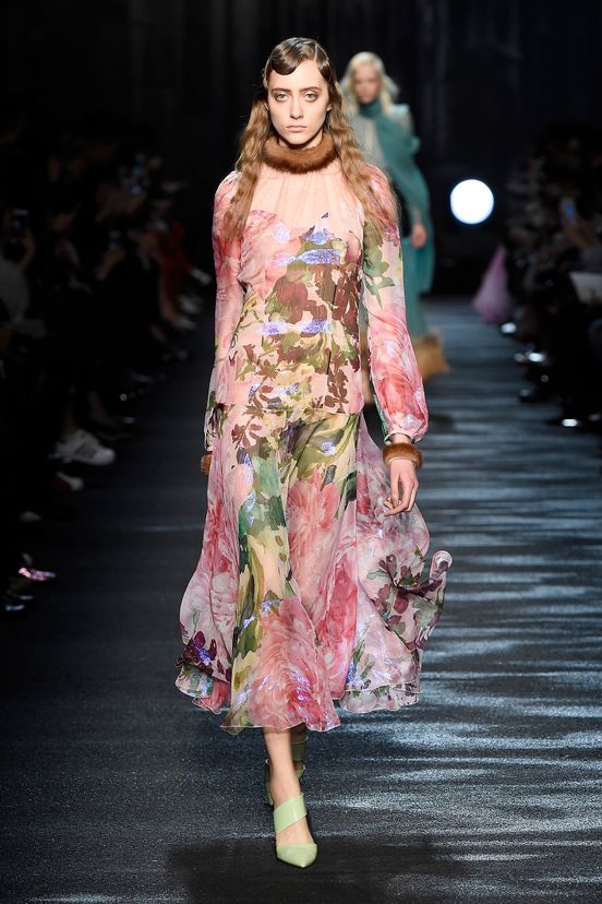 woman<br>FW16