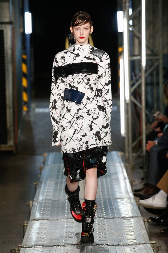 woman<br>FW16
