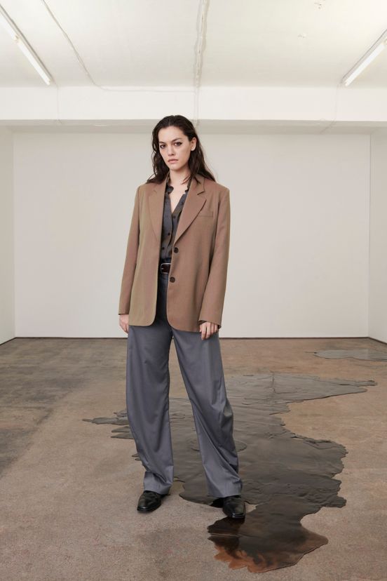 woman<br>FW21