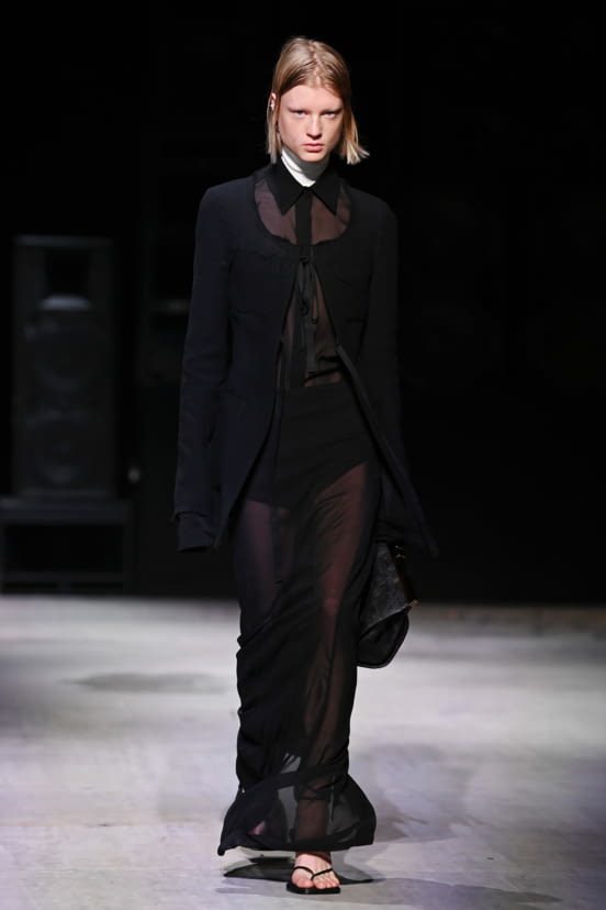 woman<br>FW21