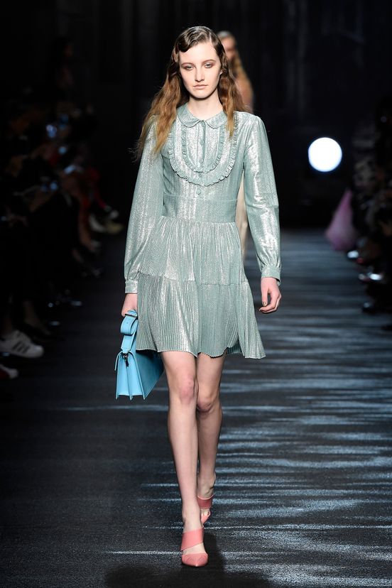 woman<br>FW16