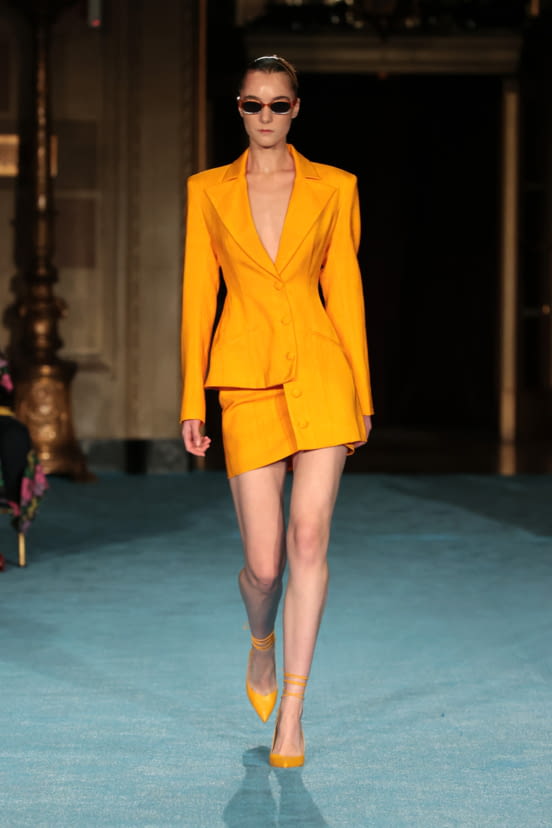 woman<br>SS22