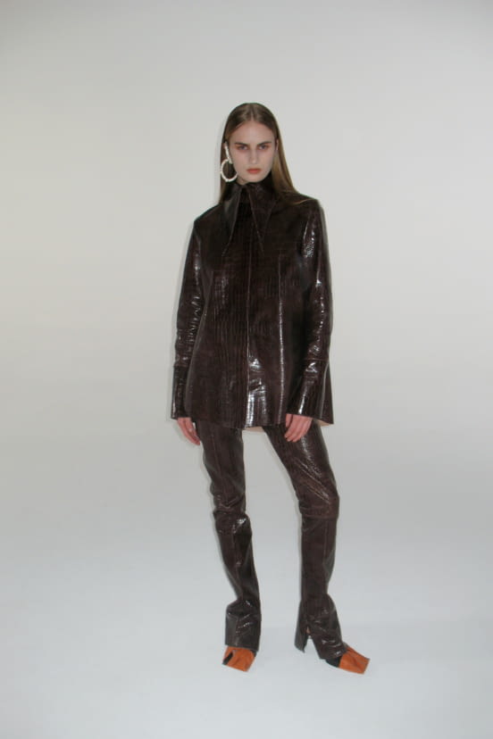 woman<br>FW21