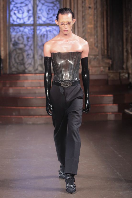 woman<br>FW23