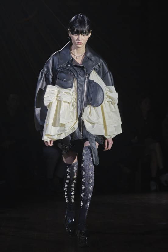 woman<br>FW22