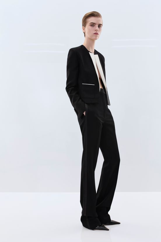 woman<br>PF26