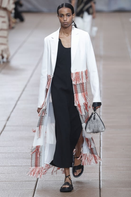 woman<br>SS19