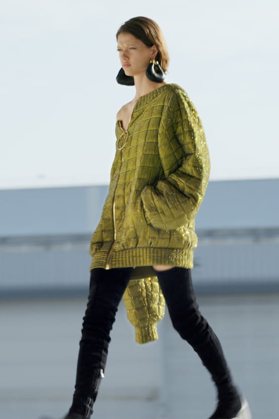 woman<br>FW21