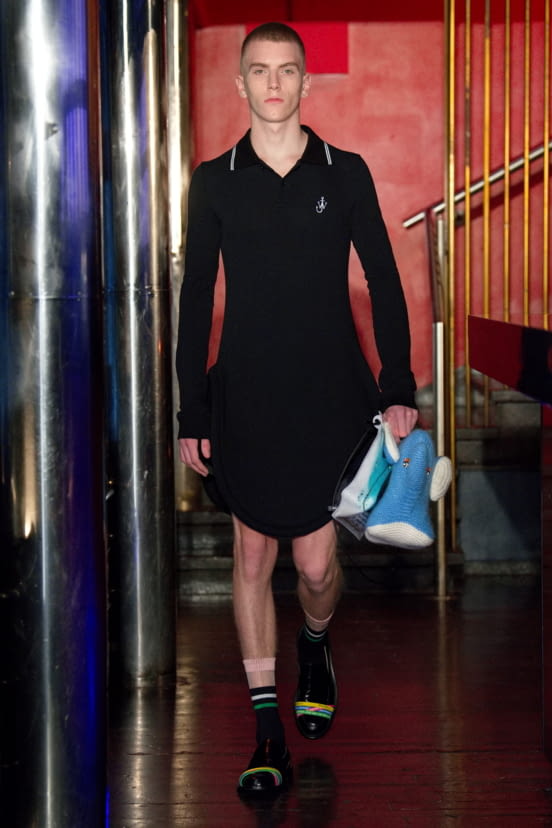 man<br>FW22