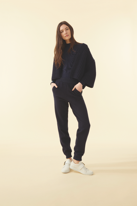 woman<br>PF18