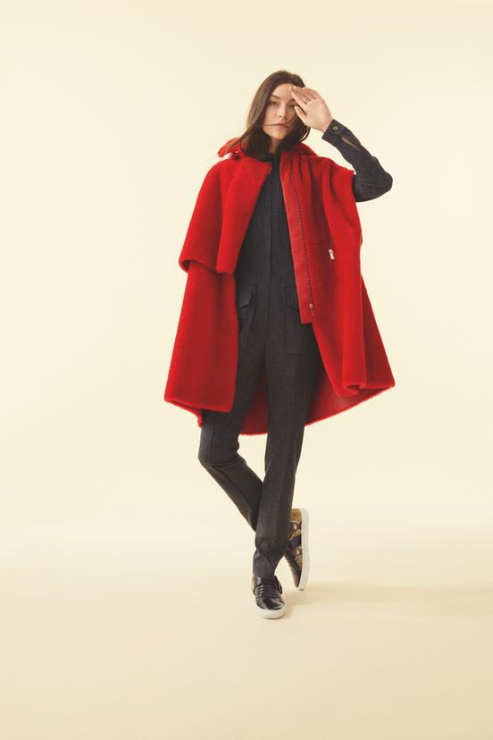 woman<br>PF18