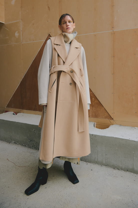 woman<br>FW21