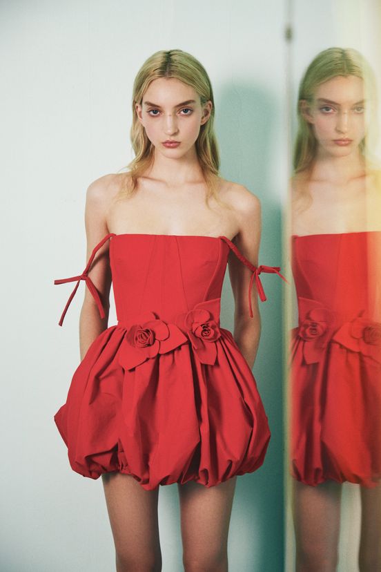 woman<br>Pre-Fall 2025