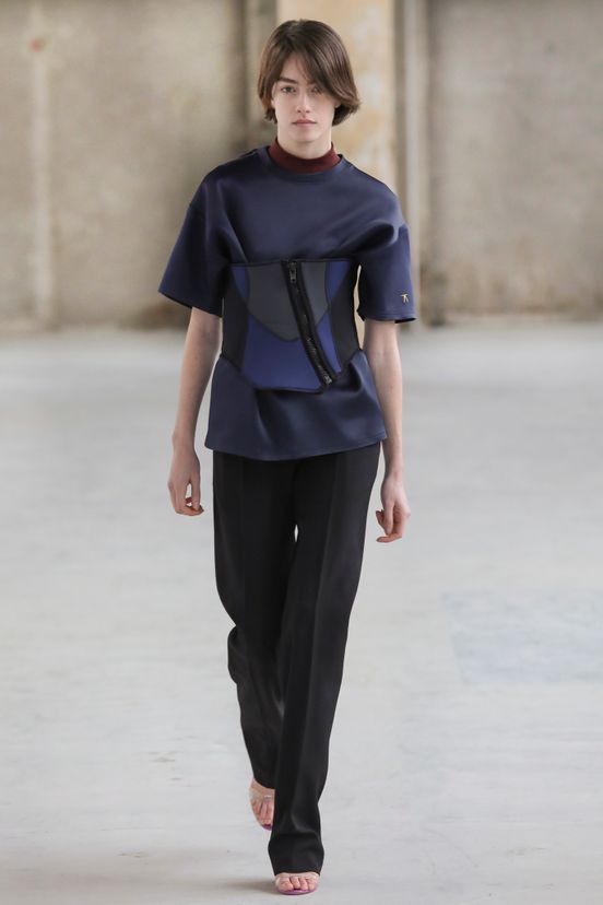 woman<br>FW21