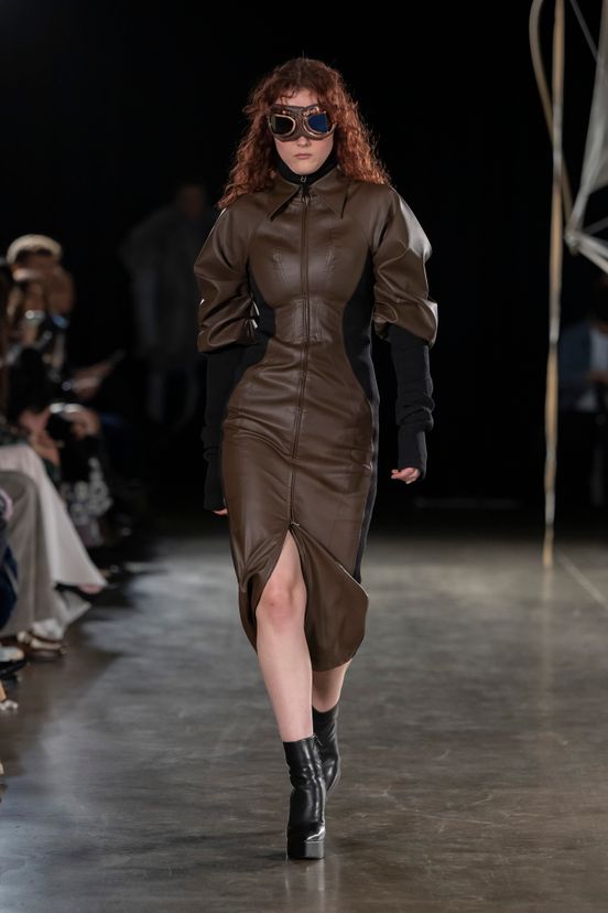 woman<br>FW23