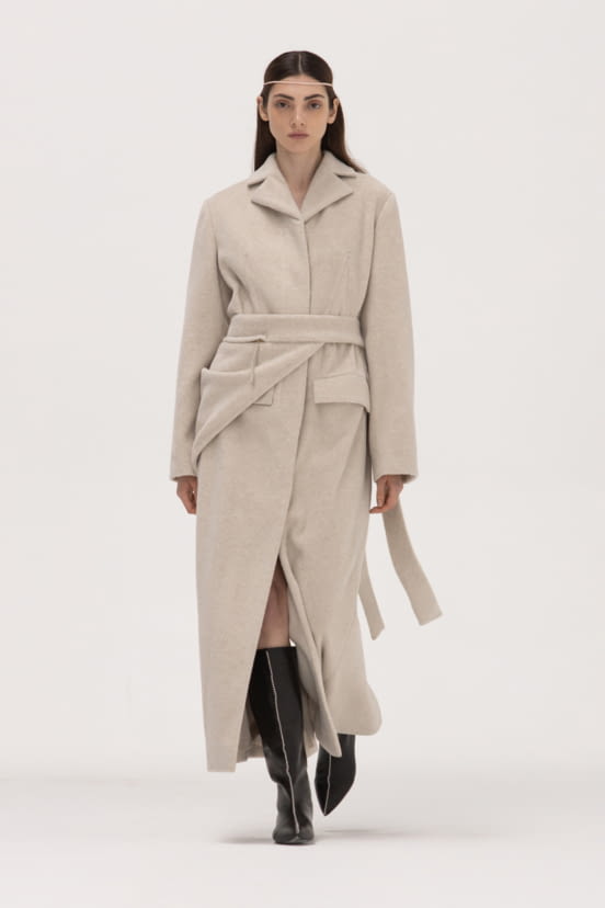 woman<br>FW21