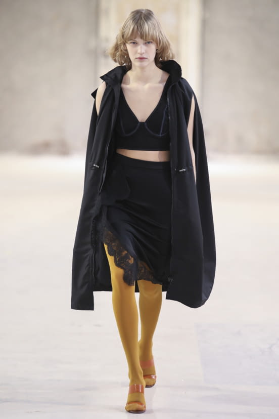 woman<br>FW21