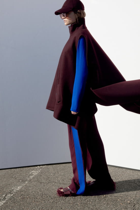 woman<br>PF17