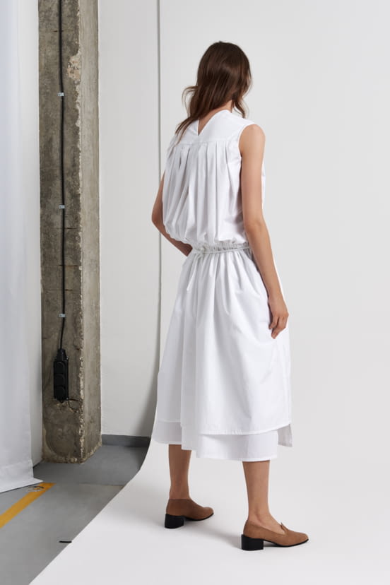 woman<br>RS18