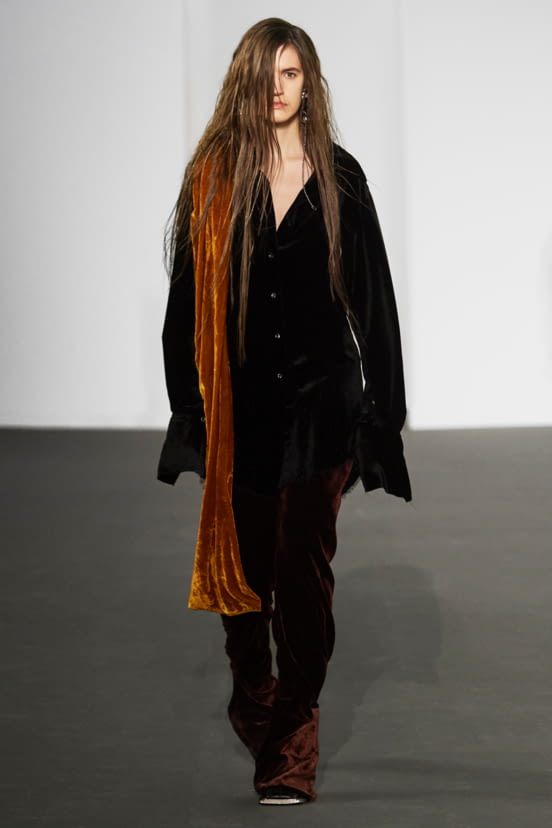 woman<br>FW20