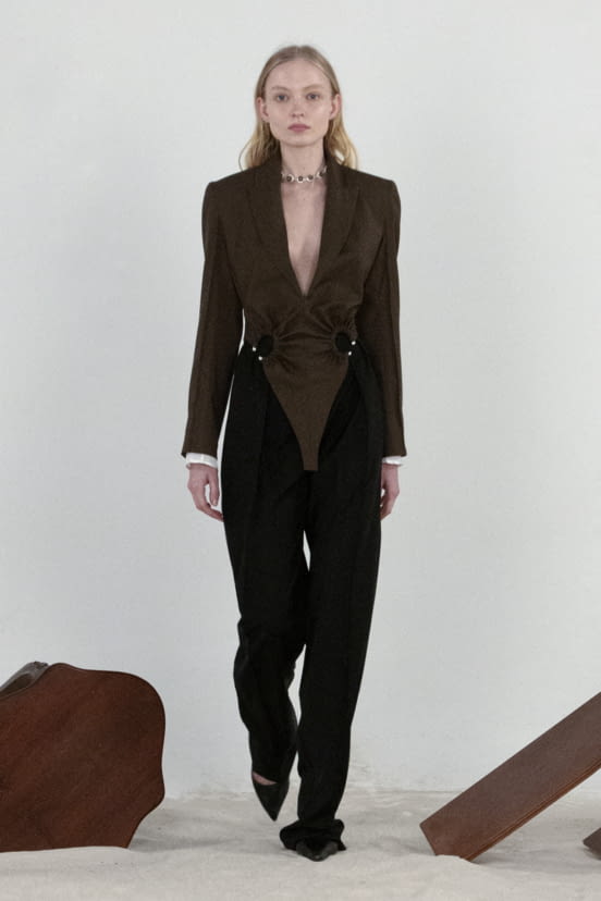 woman<br>FW21