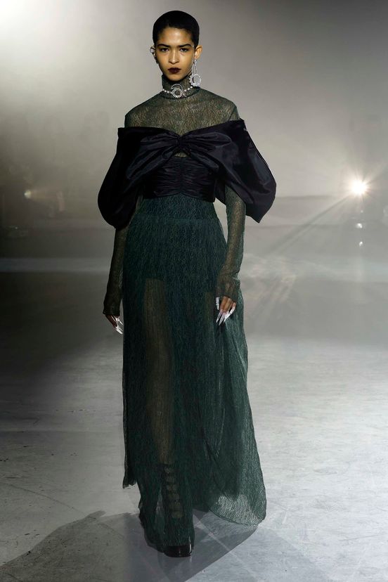 woman<br>FW23