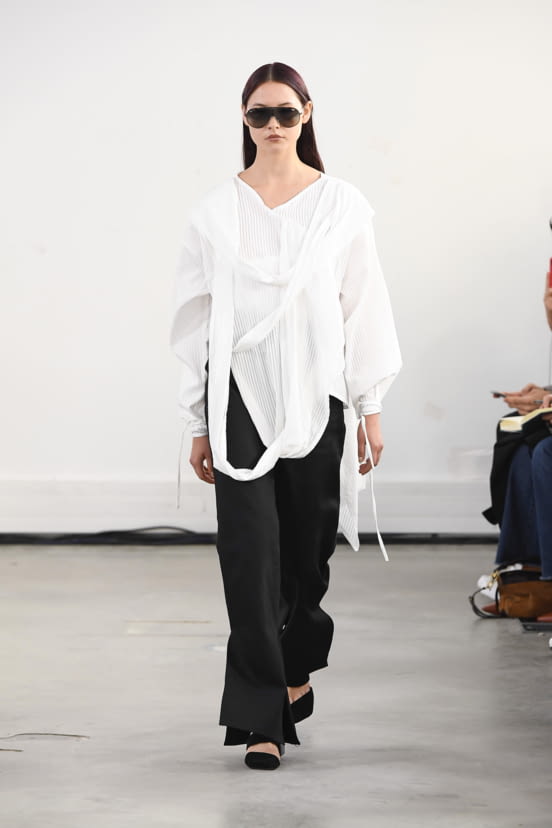 woman<br>SS19