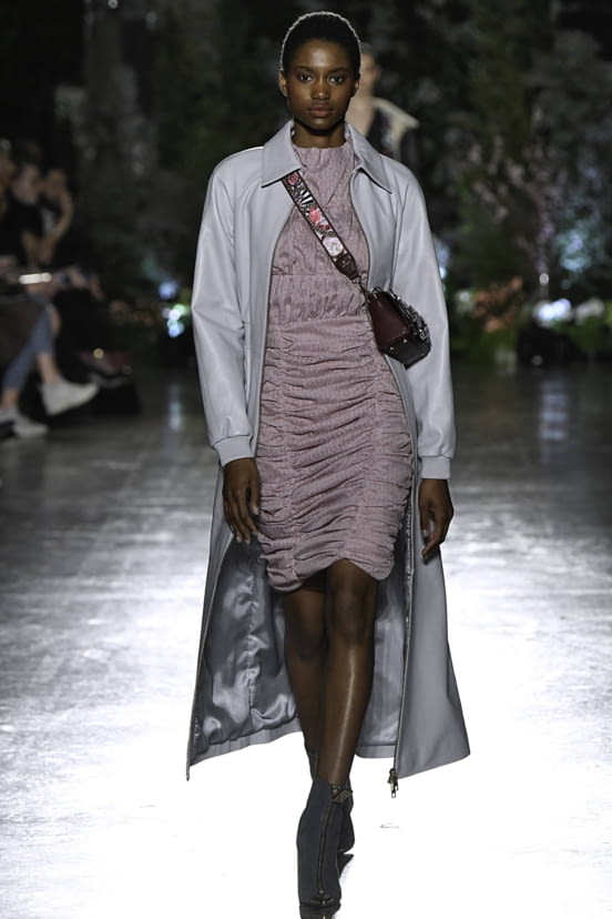 woman<br>FW19