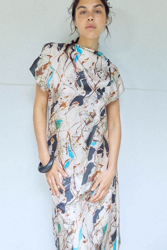 woman<br>PF25