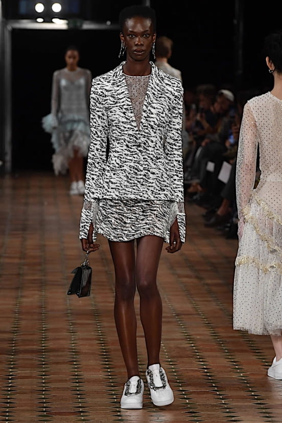 woman<br>SS20