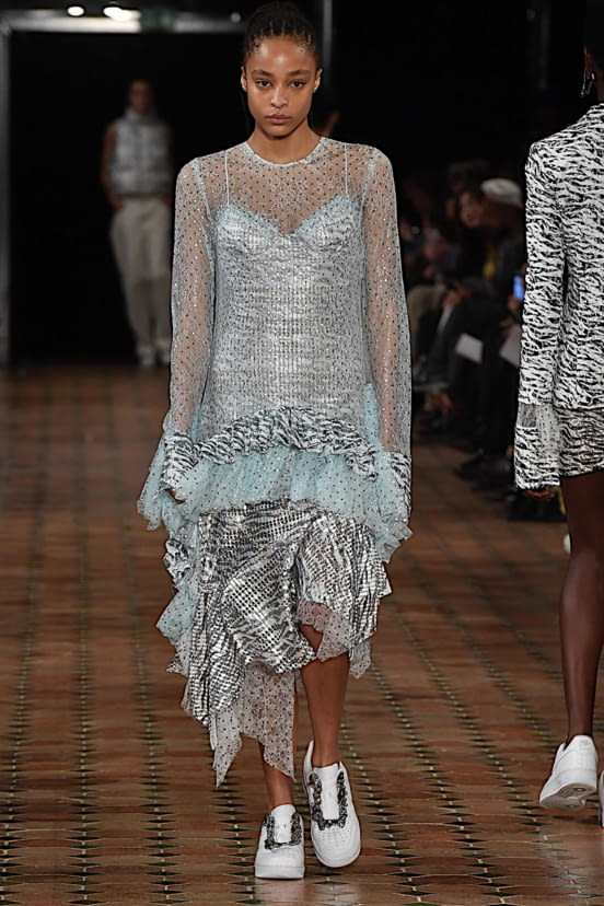 woman<br>SS20