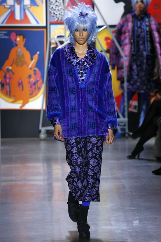 woman<br>FW19