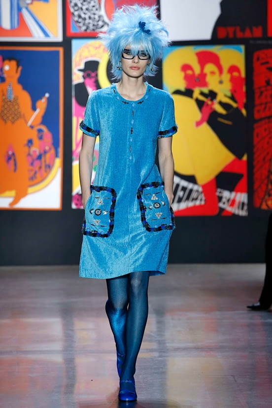 woman<br>FW19