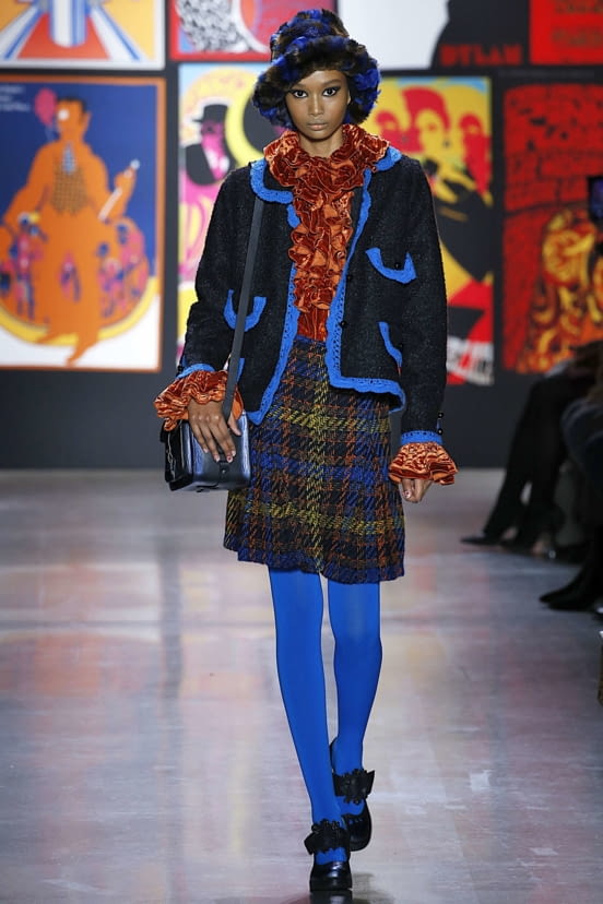 woman<br>FW19