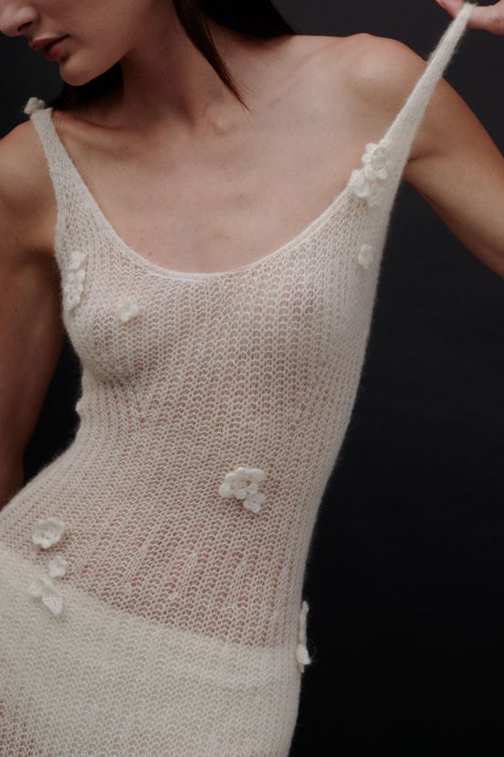 woman<br>SS23