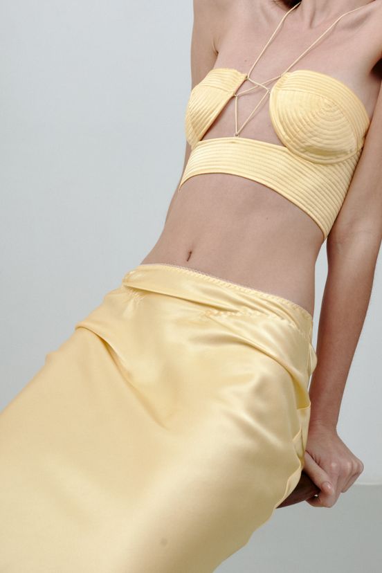 woman<br>SS23