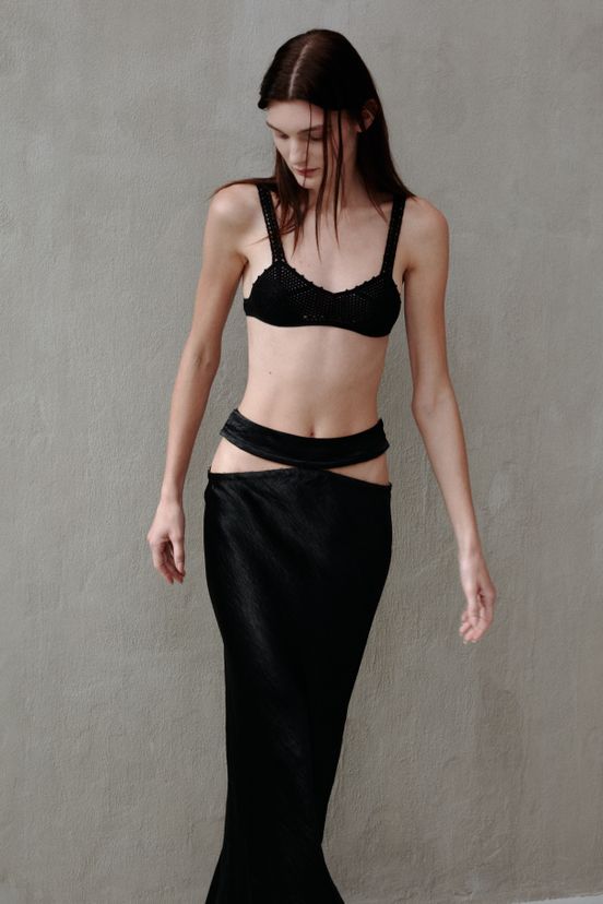 woman<br>SS23